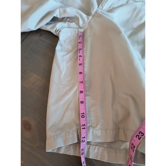 Torrid Bermuda Shorts Women's Size 12 Neutral Khaki 12 inch Cotton Flat front - Picture 8 of 10